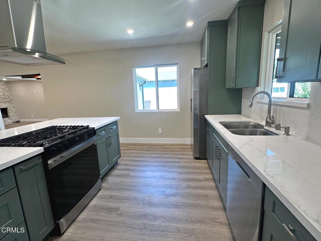 16744 Ludlow Street Property Photo 8