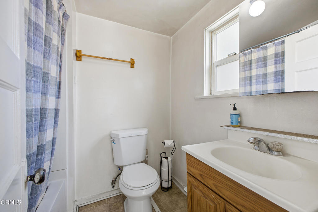1032 S Westlake Avenue Property Photo 22