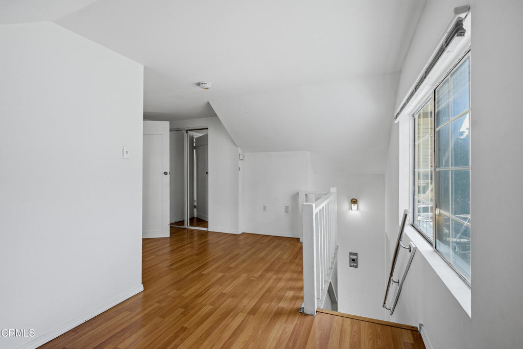 1032 S Westlake Avenue Property Photo 35