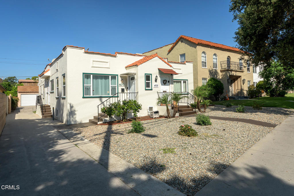 407 S Verdugo Road Property Photo 2