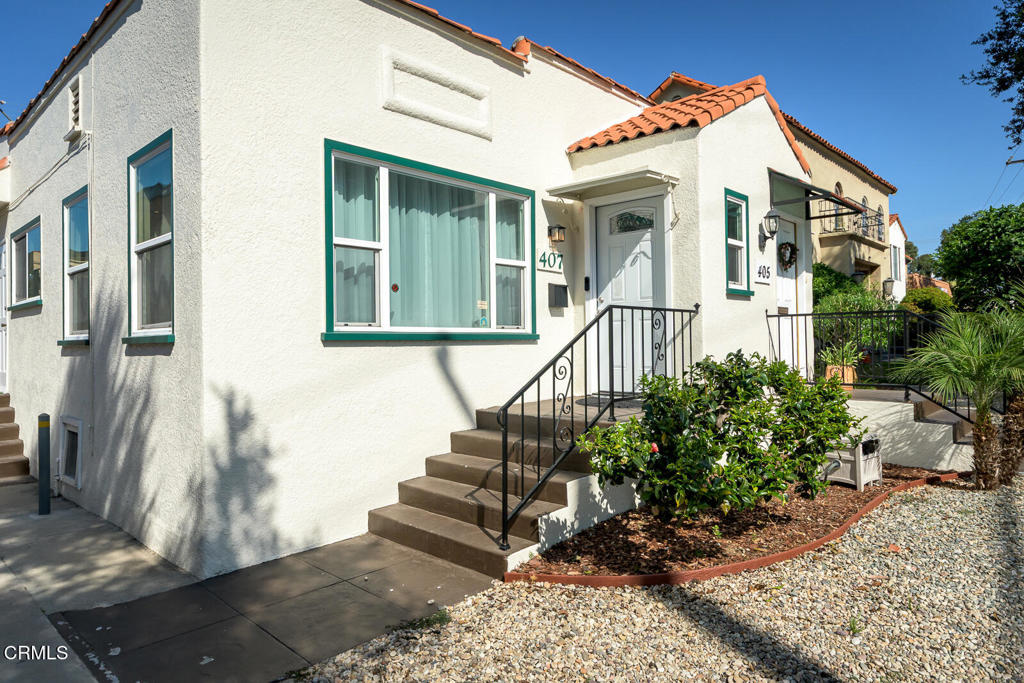 407 S Verdugo Road Property Photo 3
