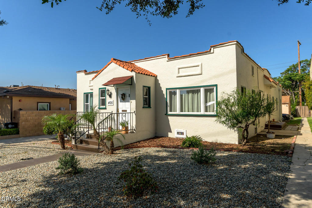 407 S Verdugo Road Property Photo 5