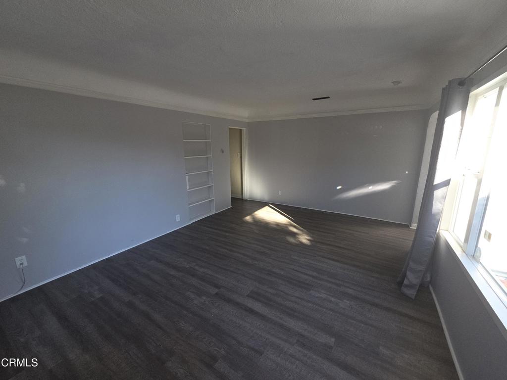407 S Verdugo Road Property Photo 38