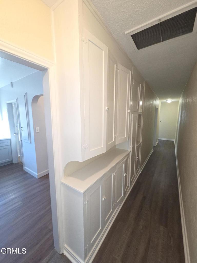 407 S Verdugo Road Property Photo 43