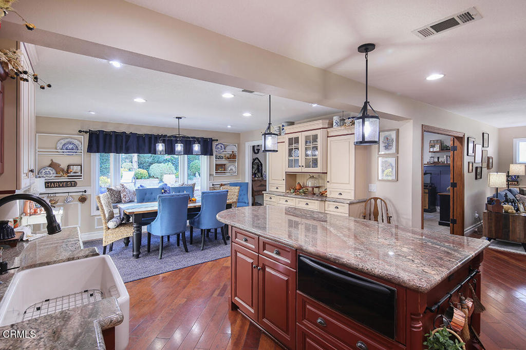 20530 Lisa Gail Drive Property Photo 11