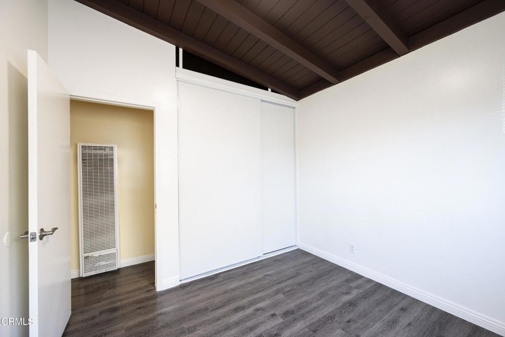 3620 S Budlong Avenue Property Photo 36