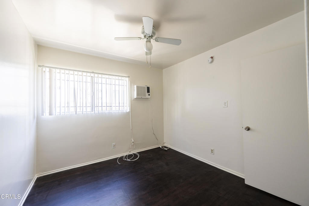 3620 S Budlong Avenue Property Photo 45