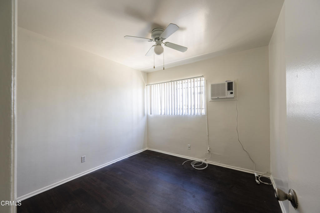 3620 S Budlong Avenue Property Photo 46