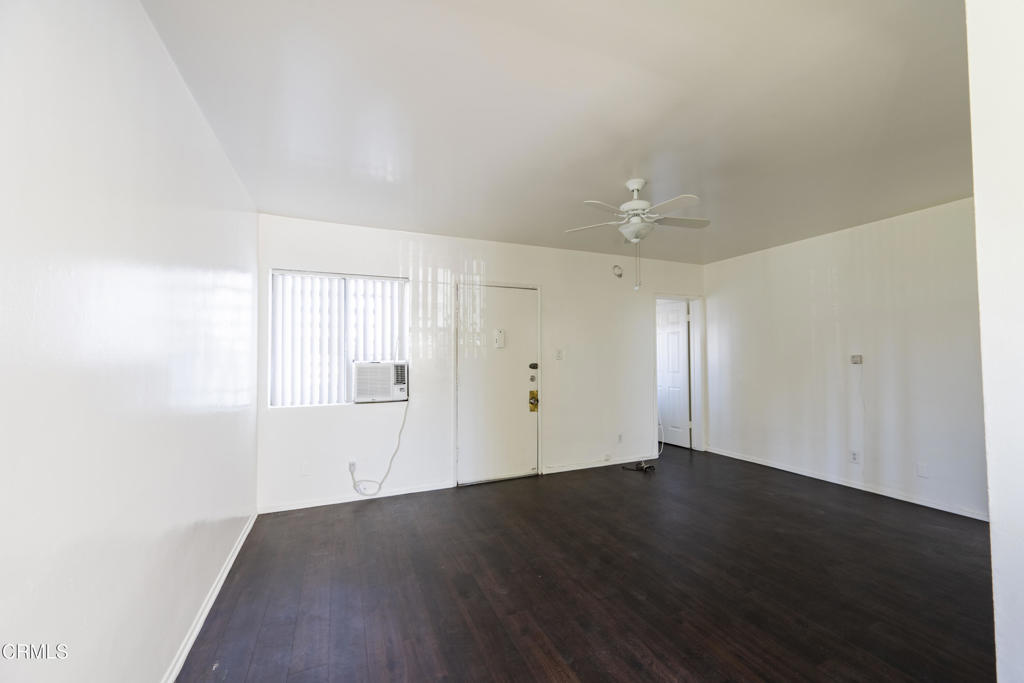 3620 S Budlong Avenue Property Photo 52