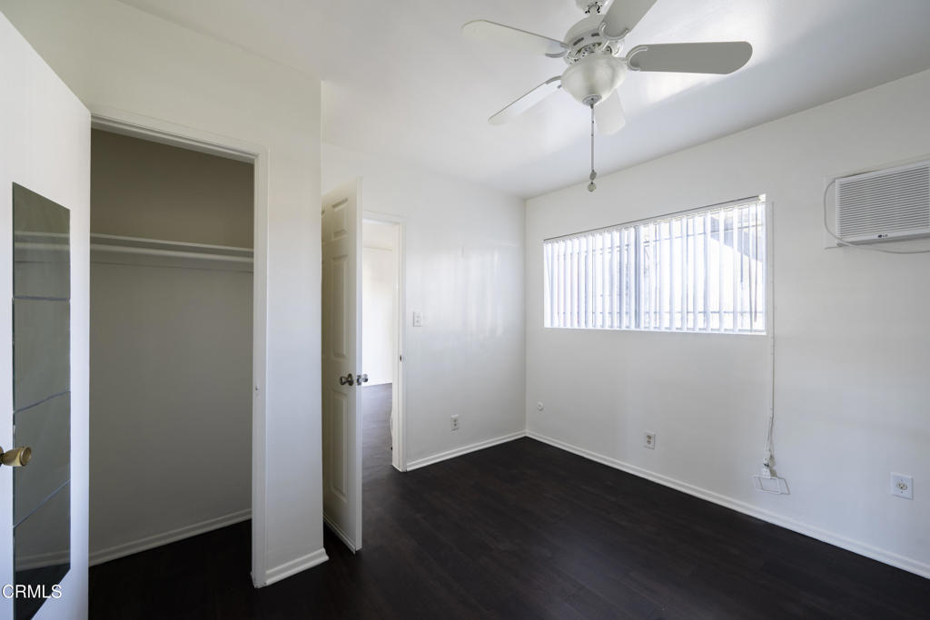 3620 S Budlong Avenue Property Photo 53