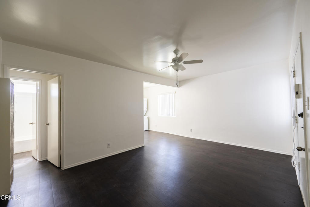 3620 S Budlong Avenue Property Photo 55