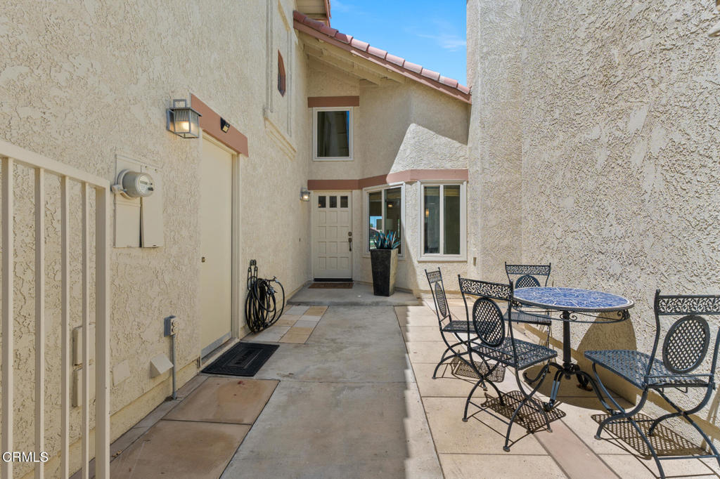 42173 Omar Place Property Photo 10
