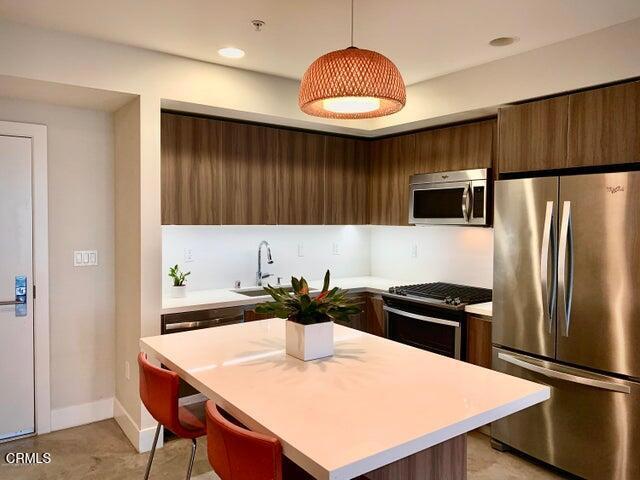 482 S Arroyo 410 Property Photo 8