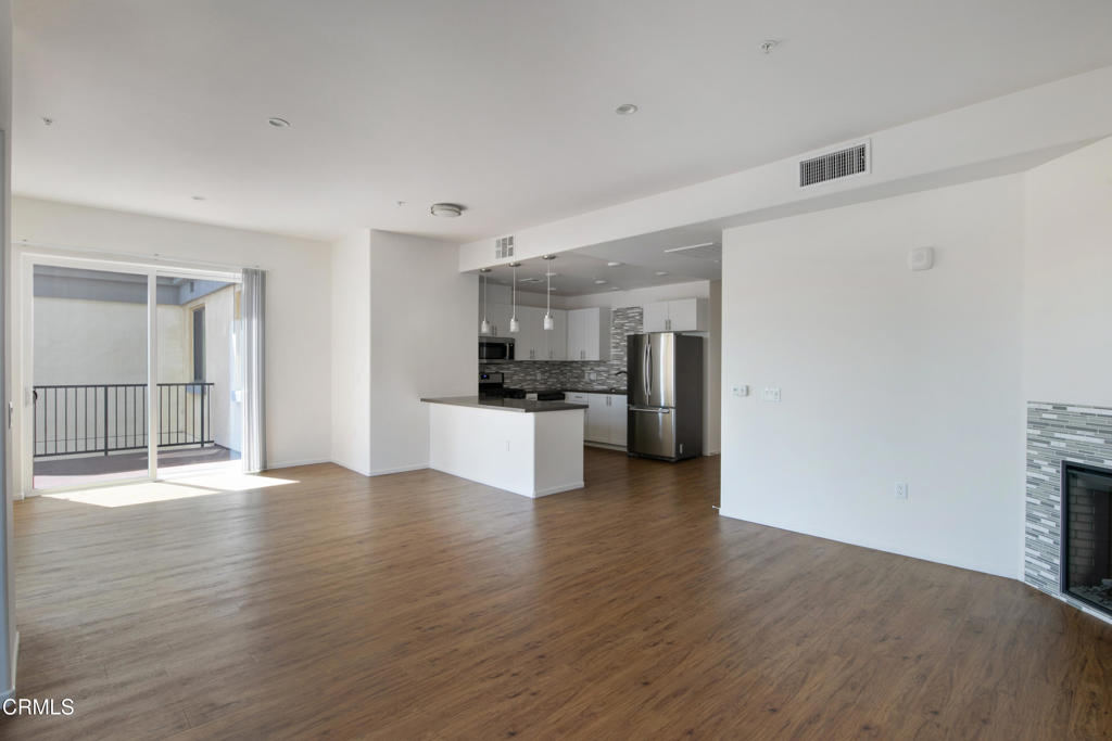 124 W Colorado Street 405 Property Photo 20