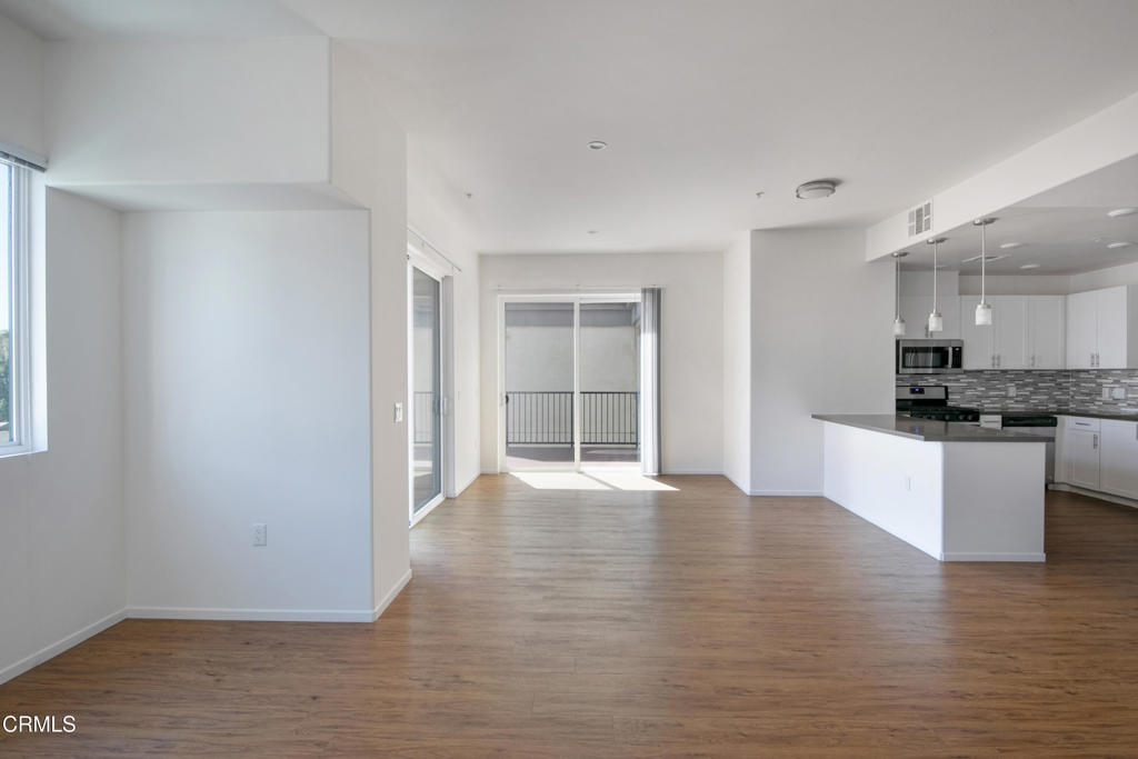 124 W Colorado Street 405 Property Photo 21