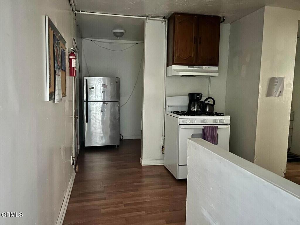 10616 Avalon Boulevard Property Photo 15