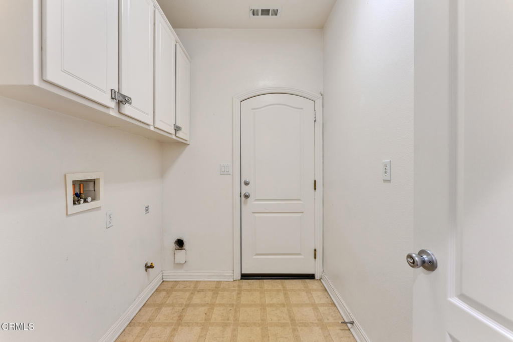 24889 Ashtree Court Property Photo 23