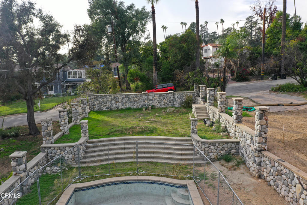 1808 E Altadena Drive Property Photo 11