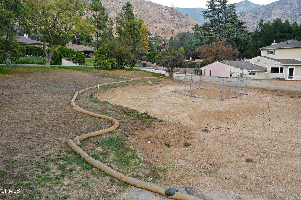 1808 E Altadena Drive Property Photo 14