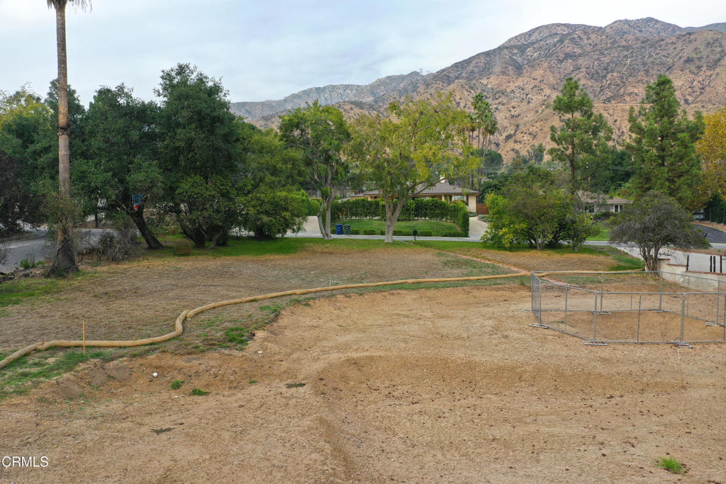 1808 E Altadena Drive Property Photo 17