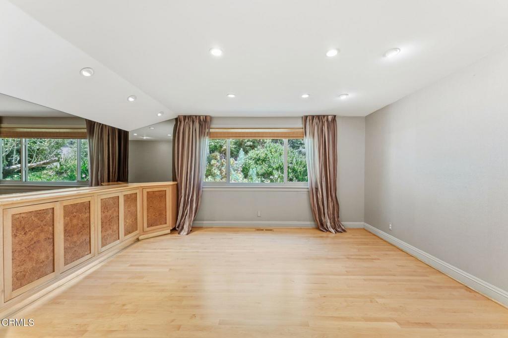 405 Woodcliffe Road Property Photo 25