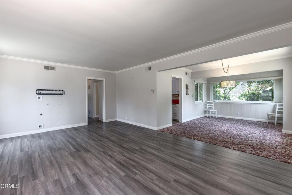 2391 El Molino Avenue Property Photo 4