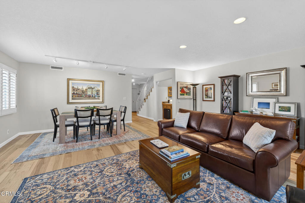 12330 Magnolia Boulevard 106 Property Photo 10
