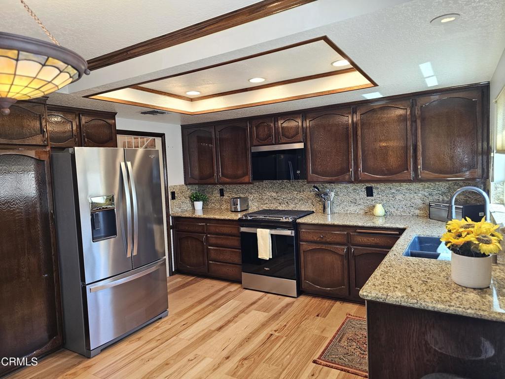 12330 Magnolia Boulevard 106 Property Photo 14