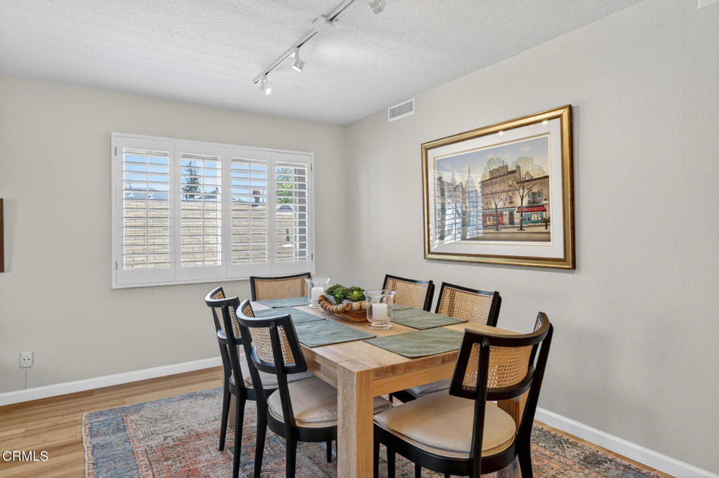 12330 Magnolia Boulevard 106 Property Photo 18
