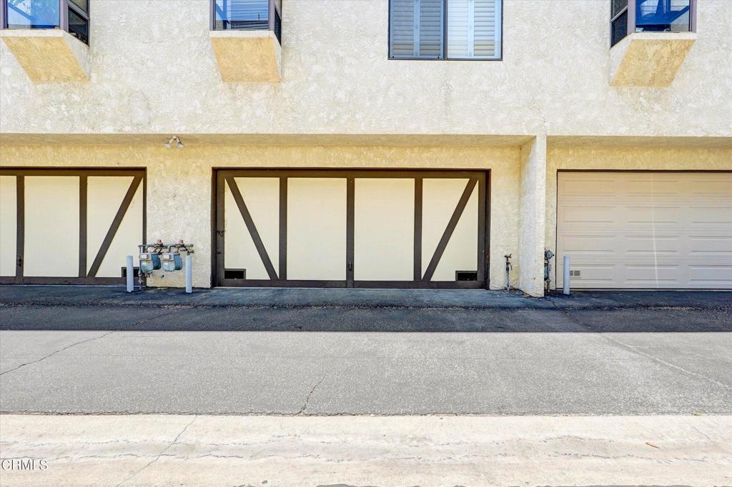 21209 Lassen Street 4 Property Photo 32