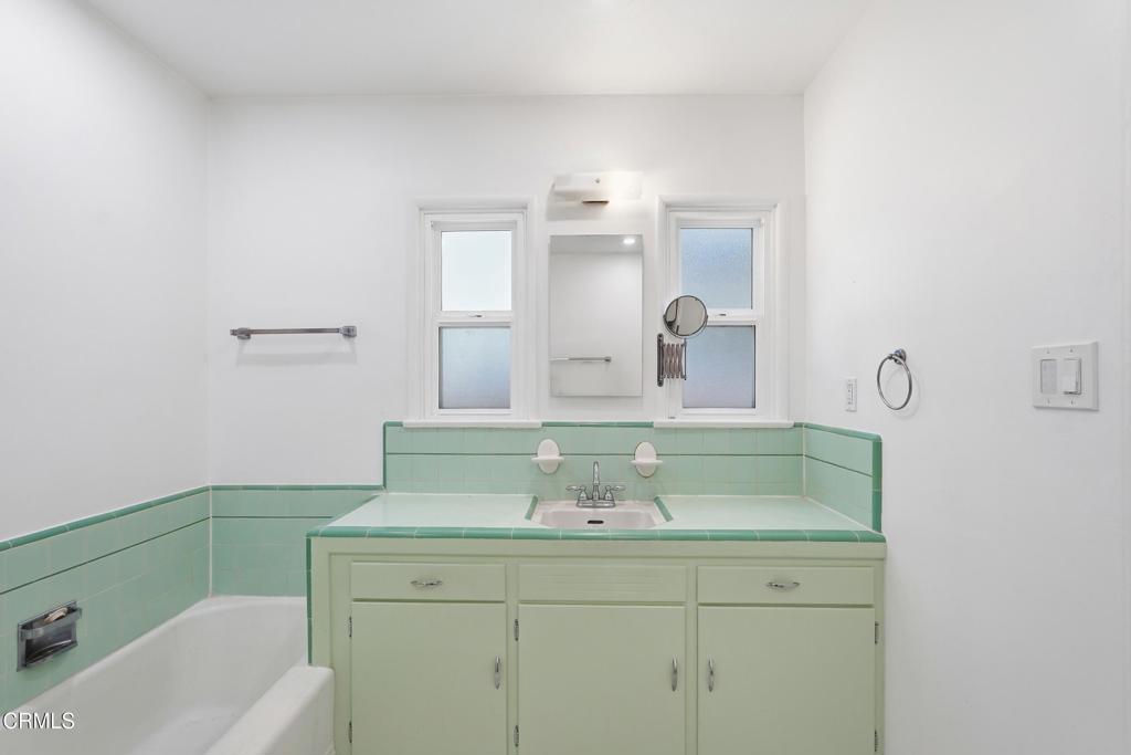 5236 Bellingham Avenue Property Photo 29