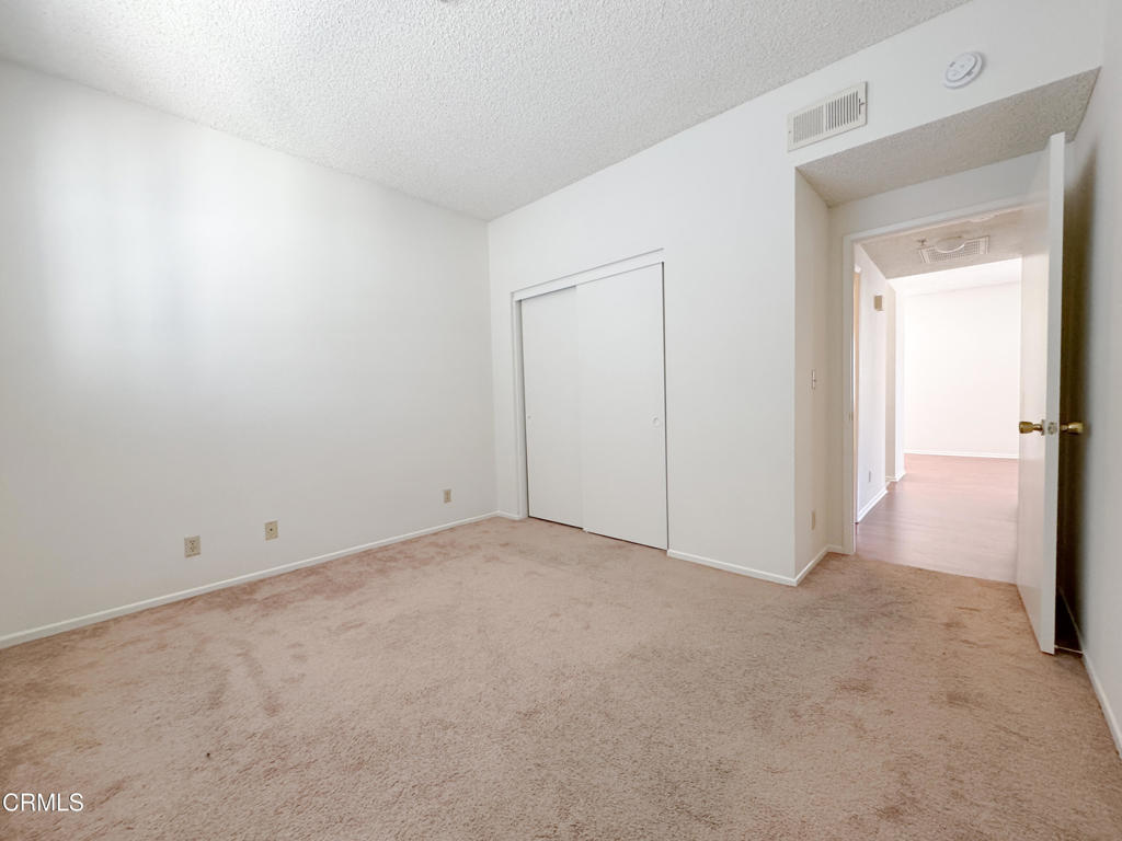 336 N Chapel Avenue E Property Photo 6