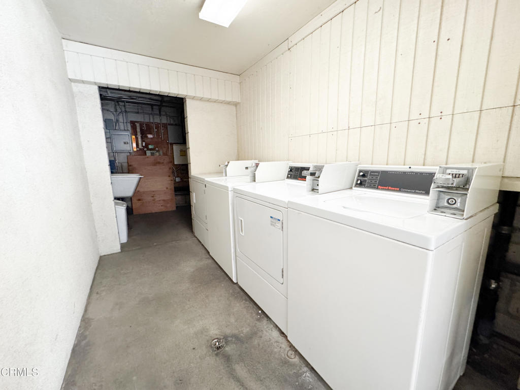 336 N Chapel Avenue E Property Photo 10