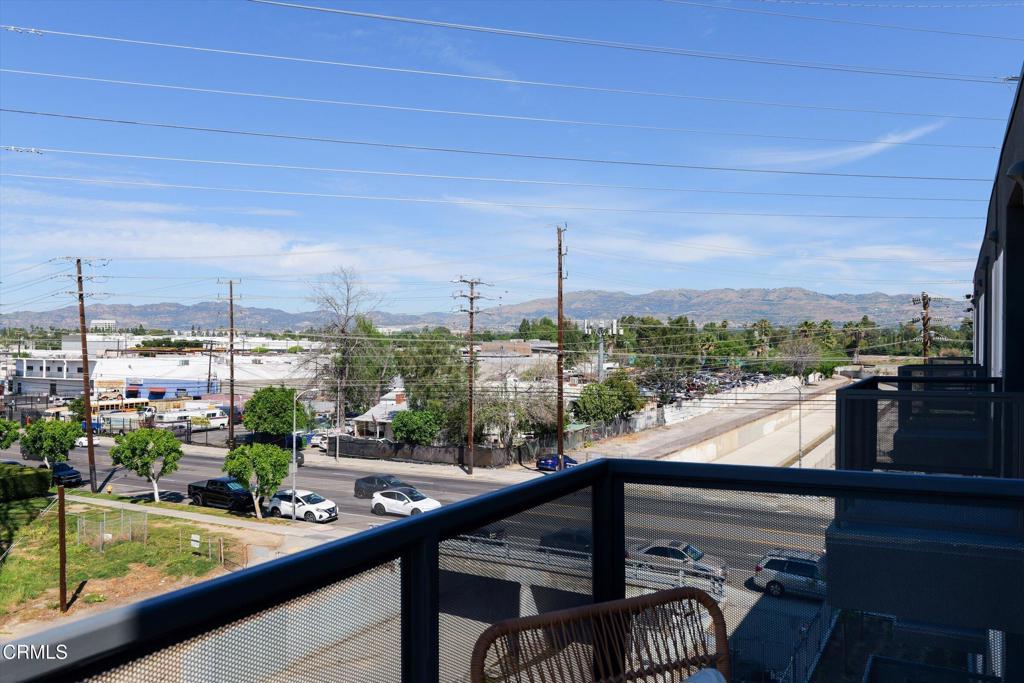 18900 Parthenia Street 207 Property Photo 10