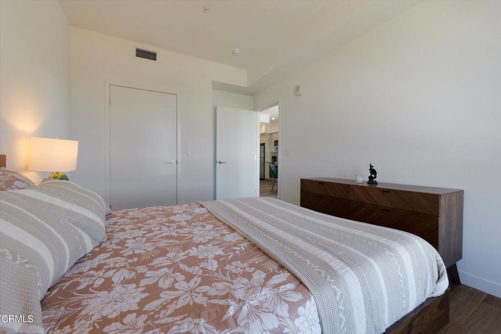 18900 Parthenia Street 207 Property Photo 20