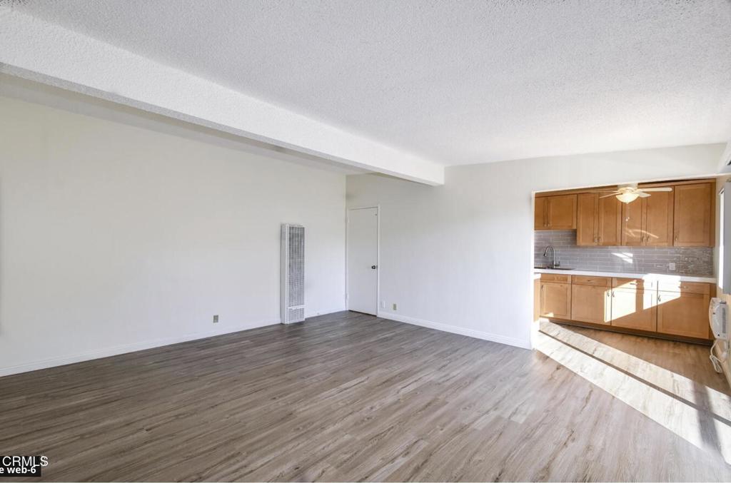 2707 Montrose Avenue 10 Property Photo 6