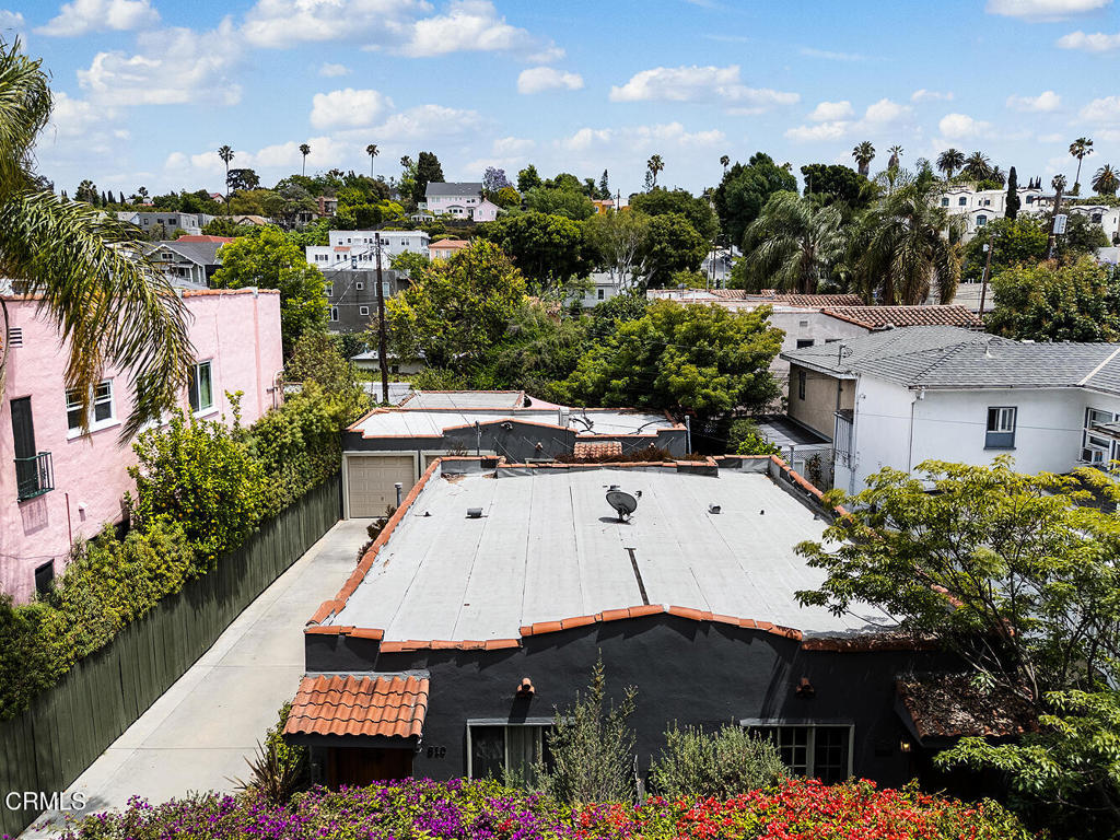 808 810 N Vendome Street Property Photo 28