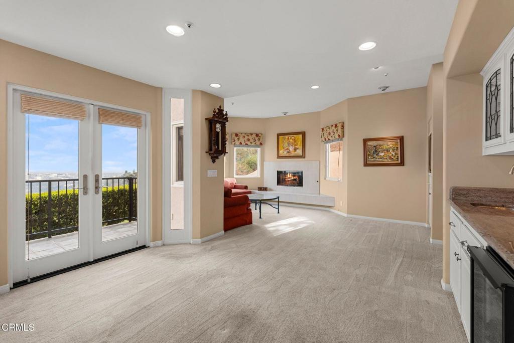 1401 Glen Oaks Boulevard Property Photo 13