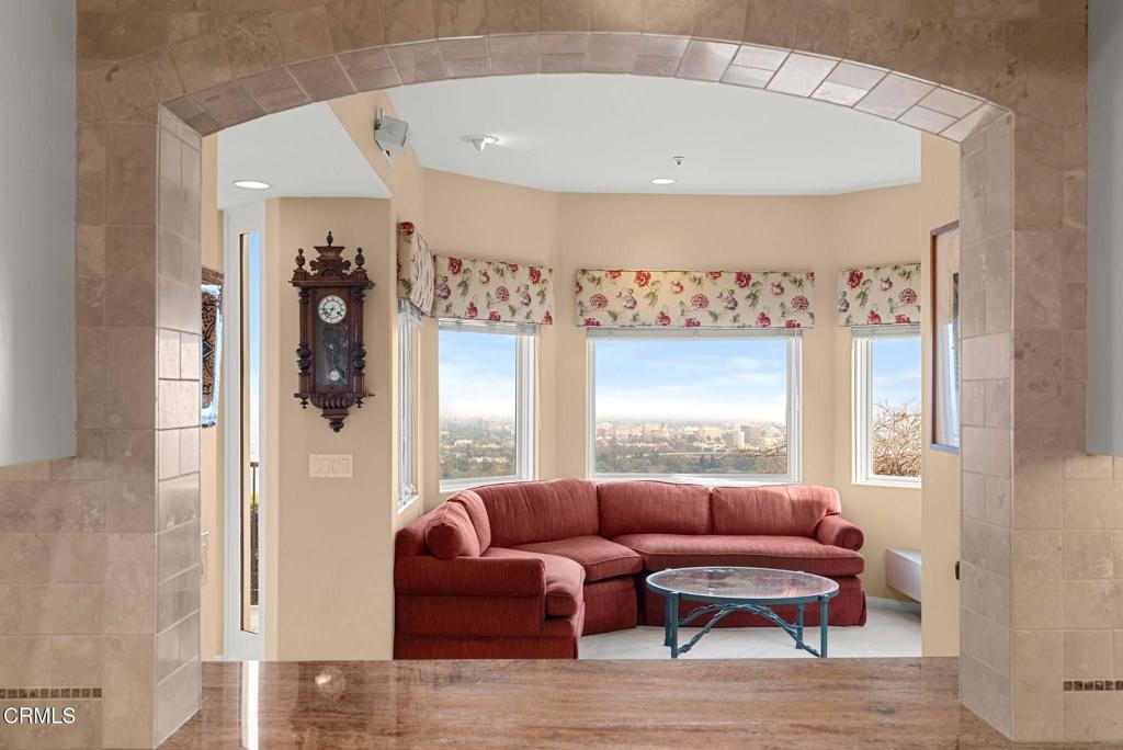 1401 Glen Oaks Boulevard Property Photo 19