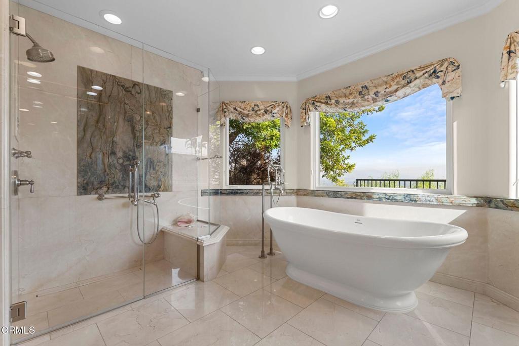 1401 Glen Oaks Boulevard Property Photo 30