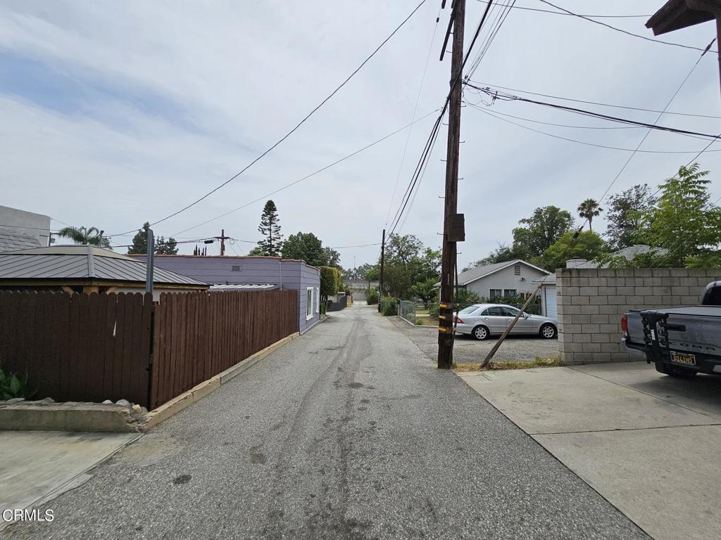 1980 E Villa Street 1 Property Photo 22