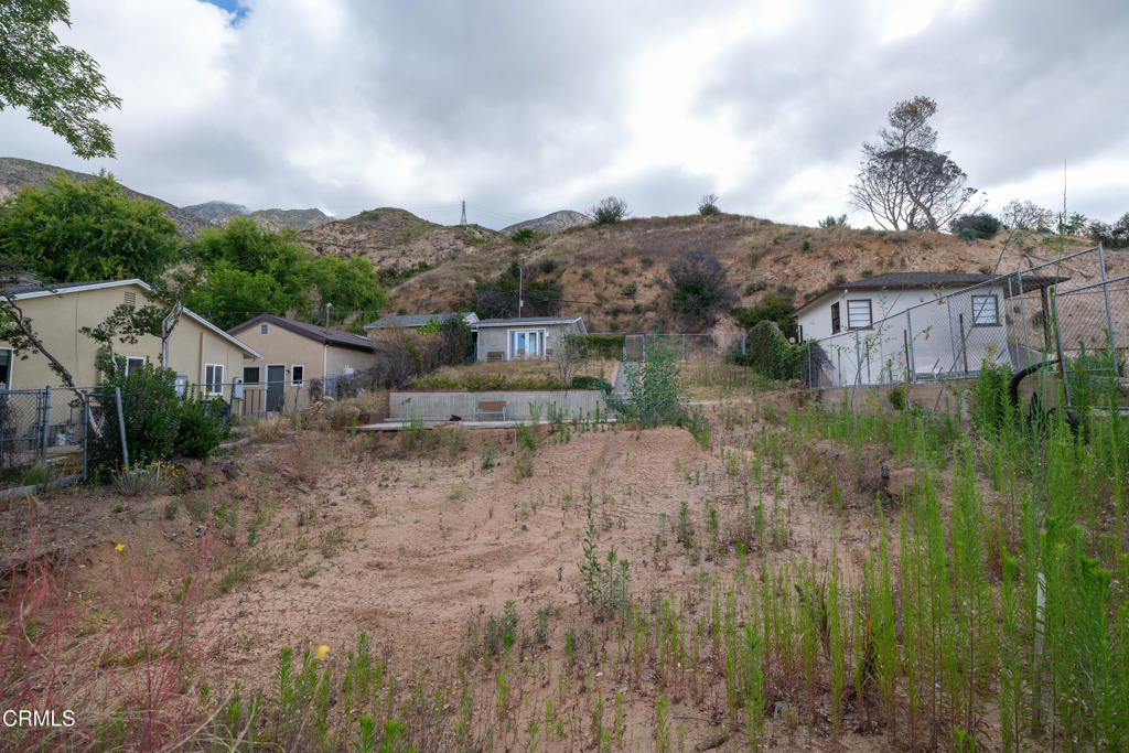1205 E Loma Alta Drive Property Photo 8