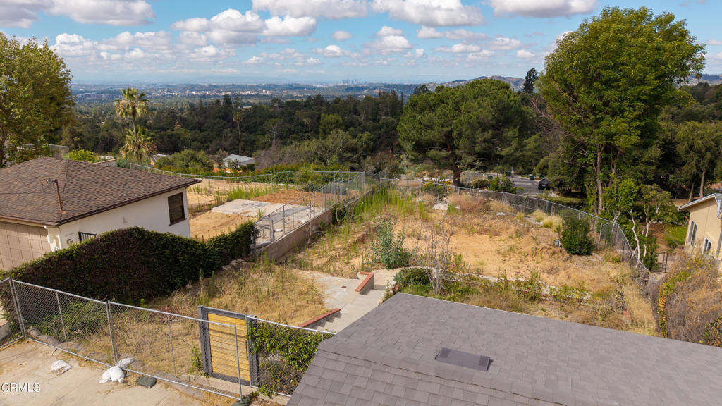 1205 E Loma Alta Drive Property Photo 14