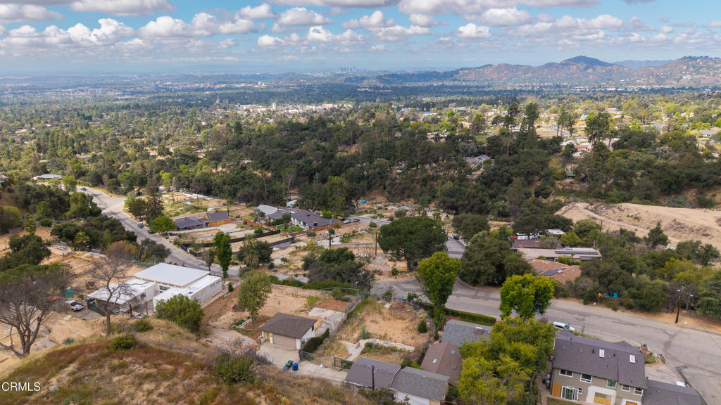 1205 E Loma Alta Drive Property Photo 21