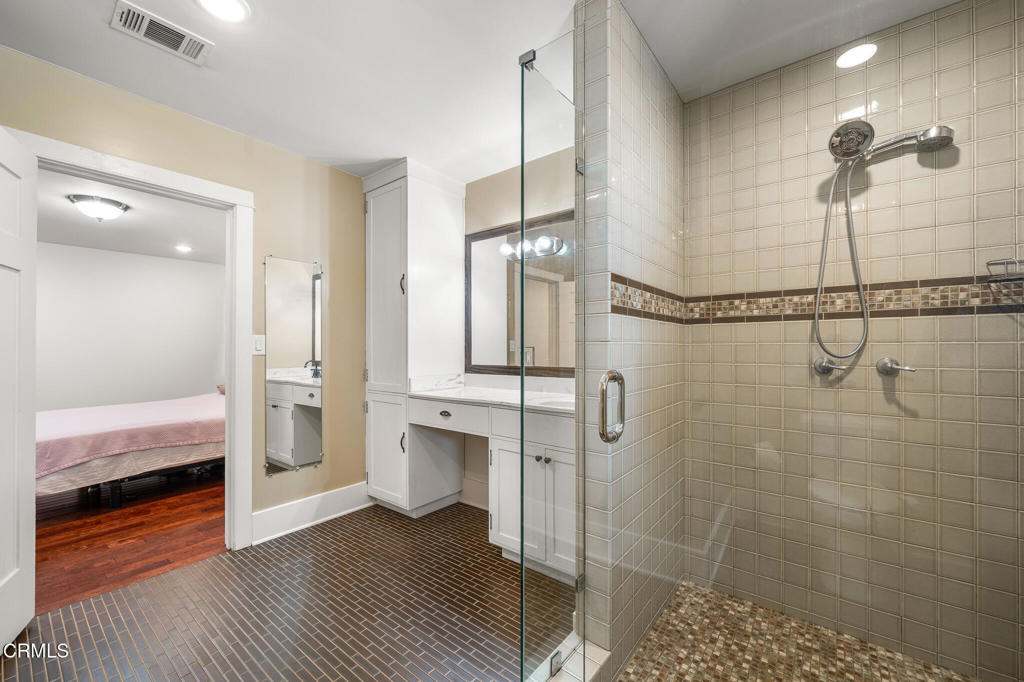 6158 Oak Crest Way Property Photo 27