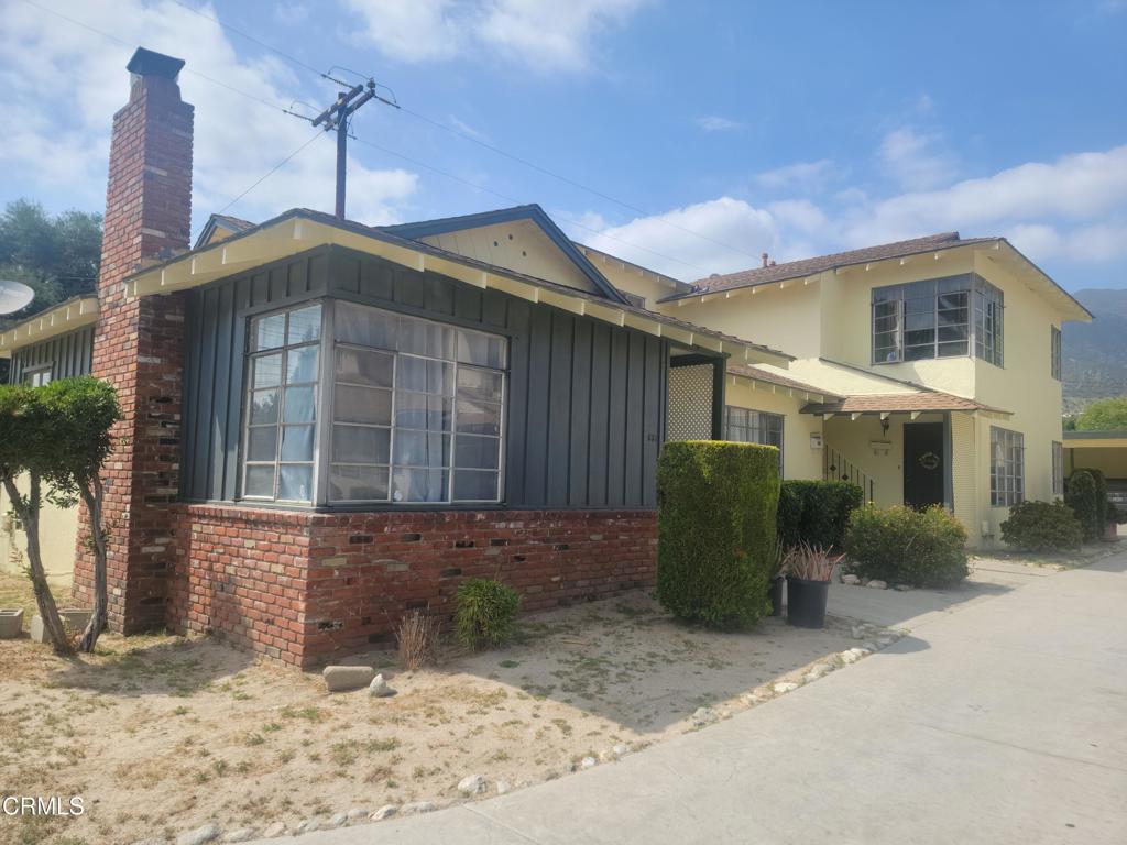 637 W Altadena Drive Property Photo 3