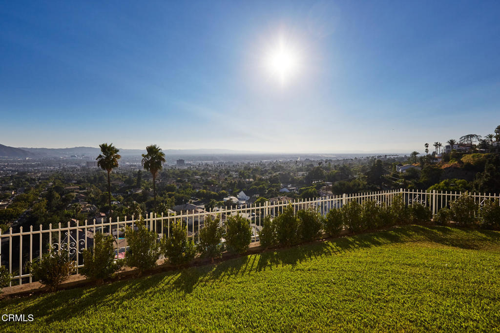 1234 E Tujunga Avenue Property Photo 52