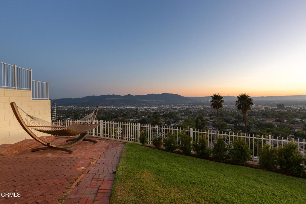 1234 E Tujunga Avenue Property Photo 65