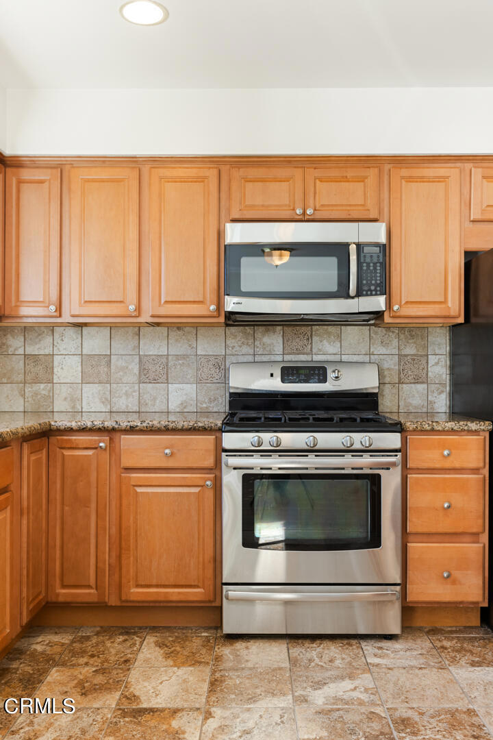 1233 N Columbus Avenue 3a Property Photo 11