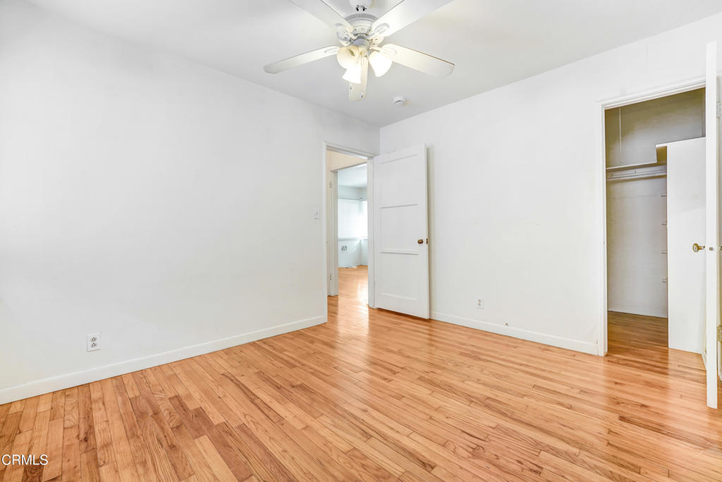 4824 Toland Way Property Photo 11
